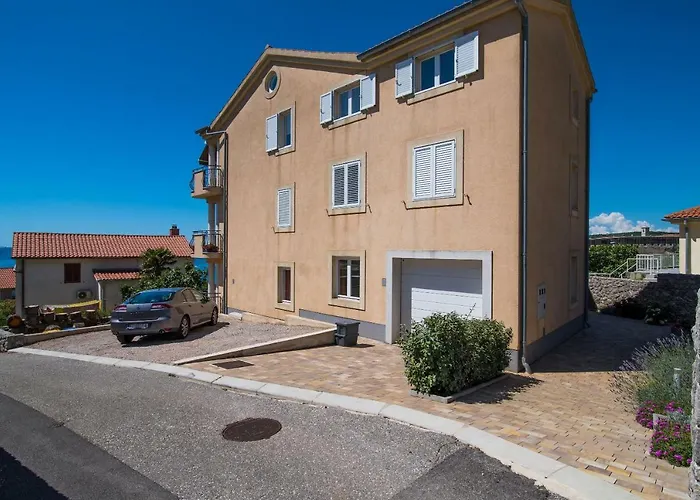 Apartman Franko & Ana Krk Town